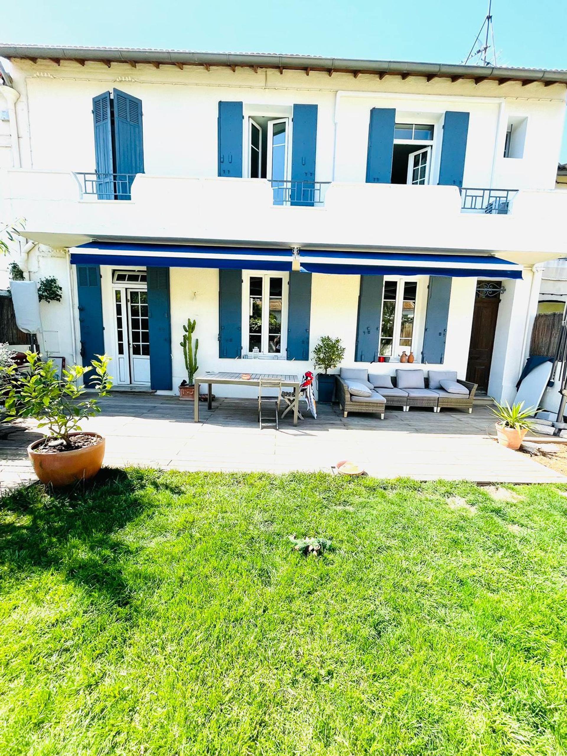 STORE DE TOITURE miniature 4