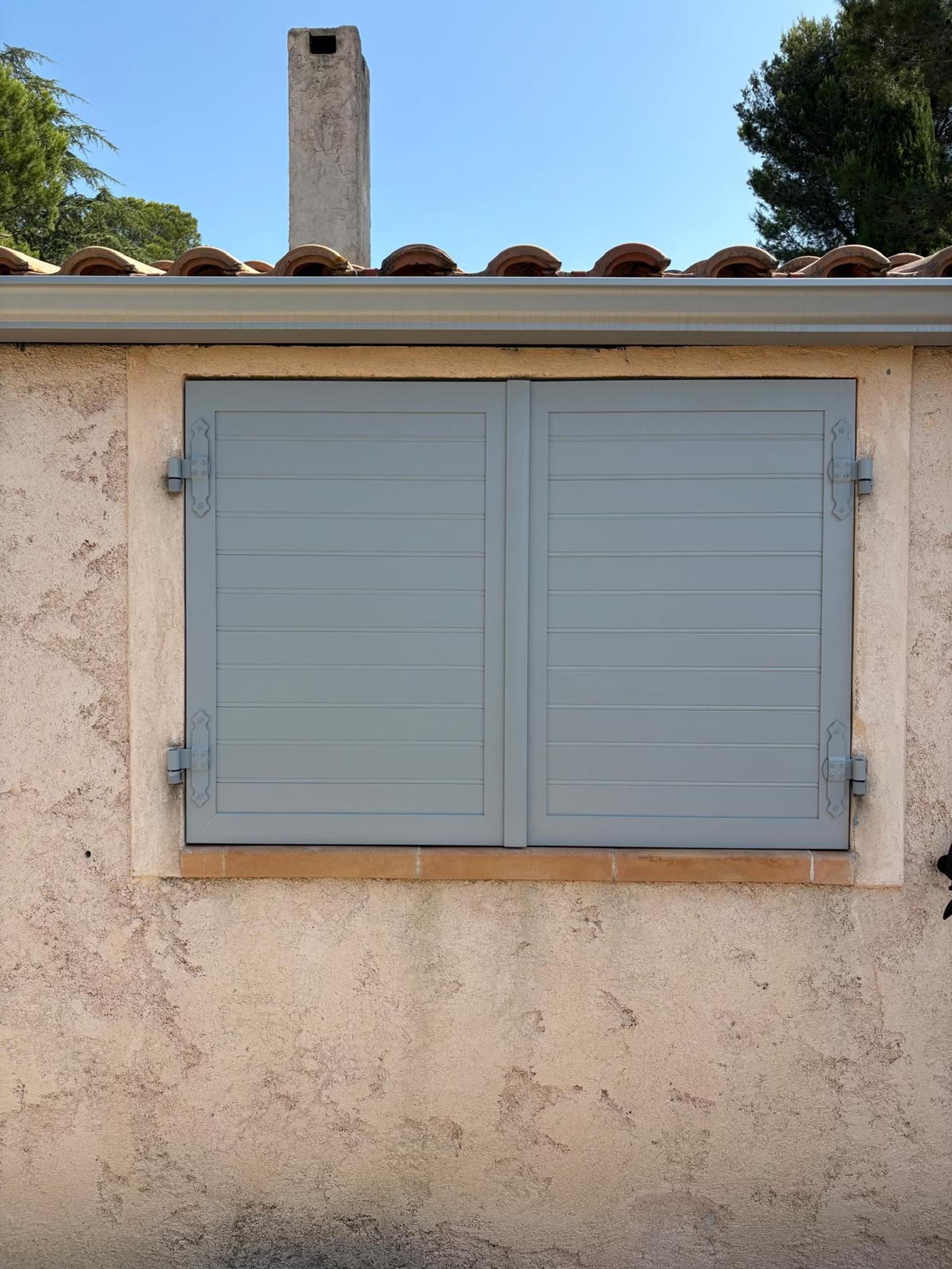 VOLET BATTANT ALU miniature 2