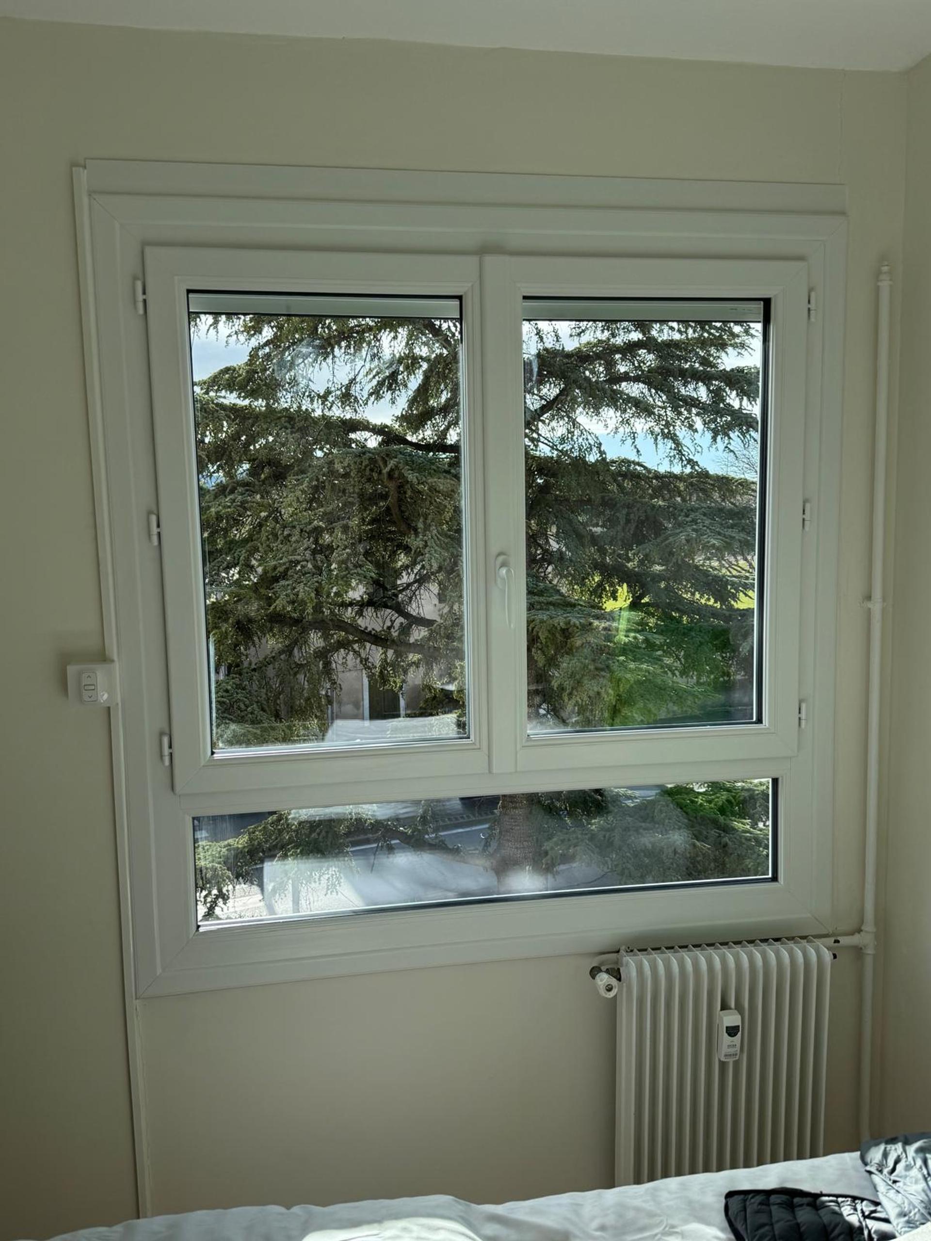 FENÊTRE TRIPLE VITRAGE