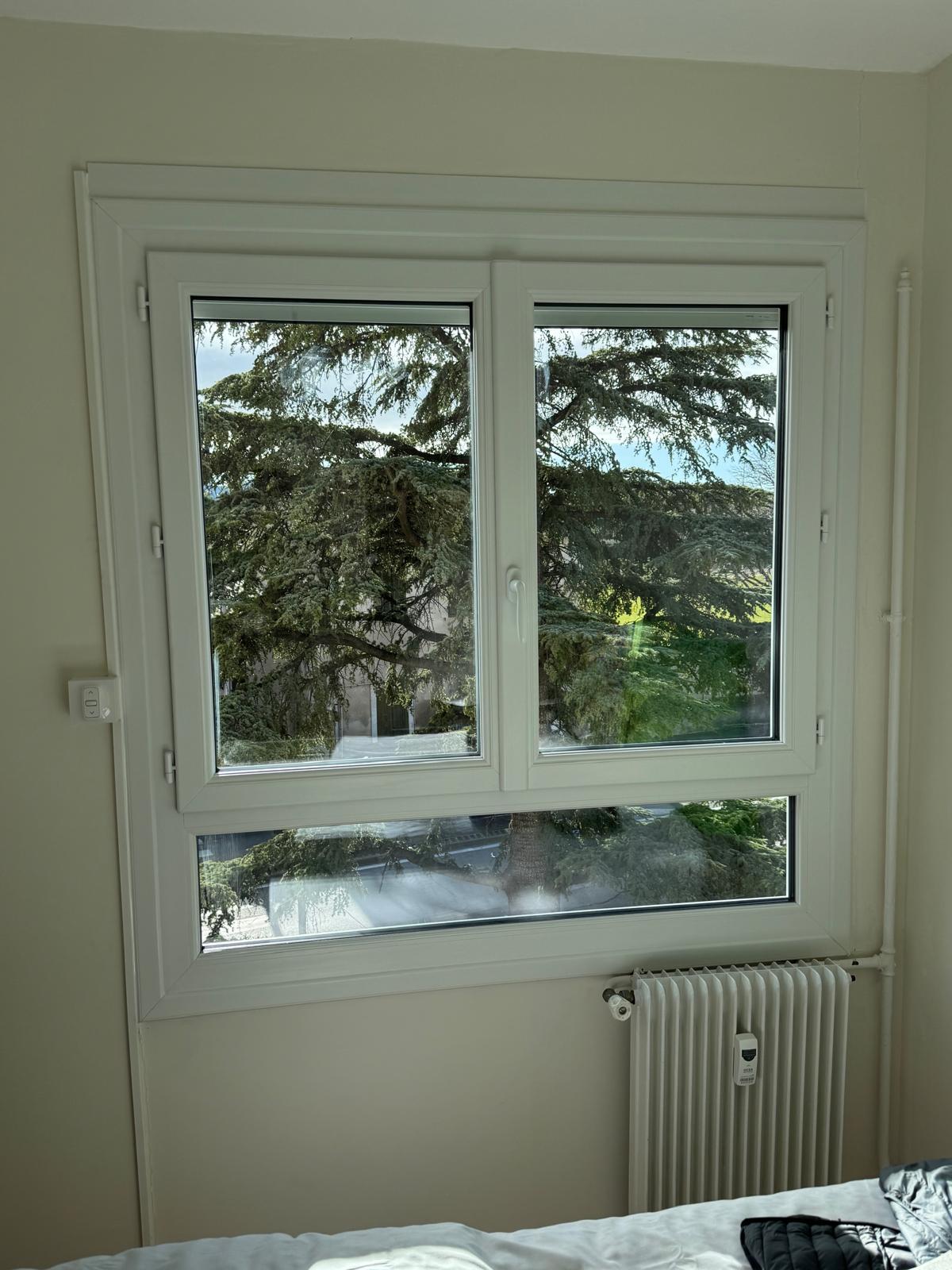 FENÊTRE TRIPLE VITRAGE