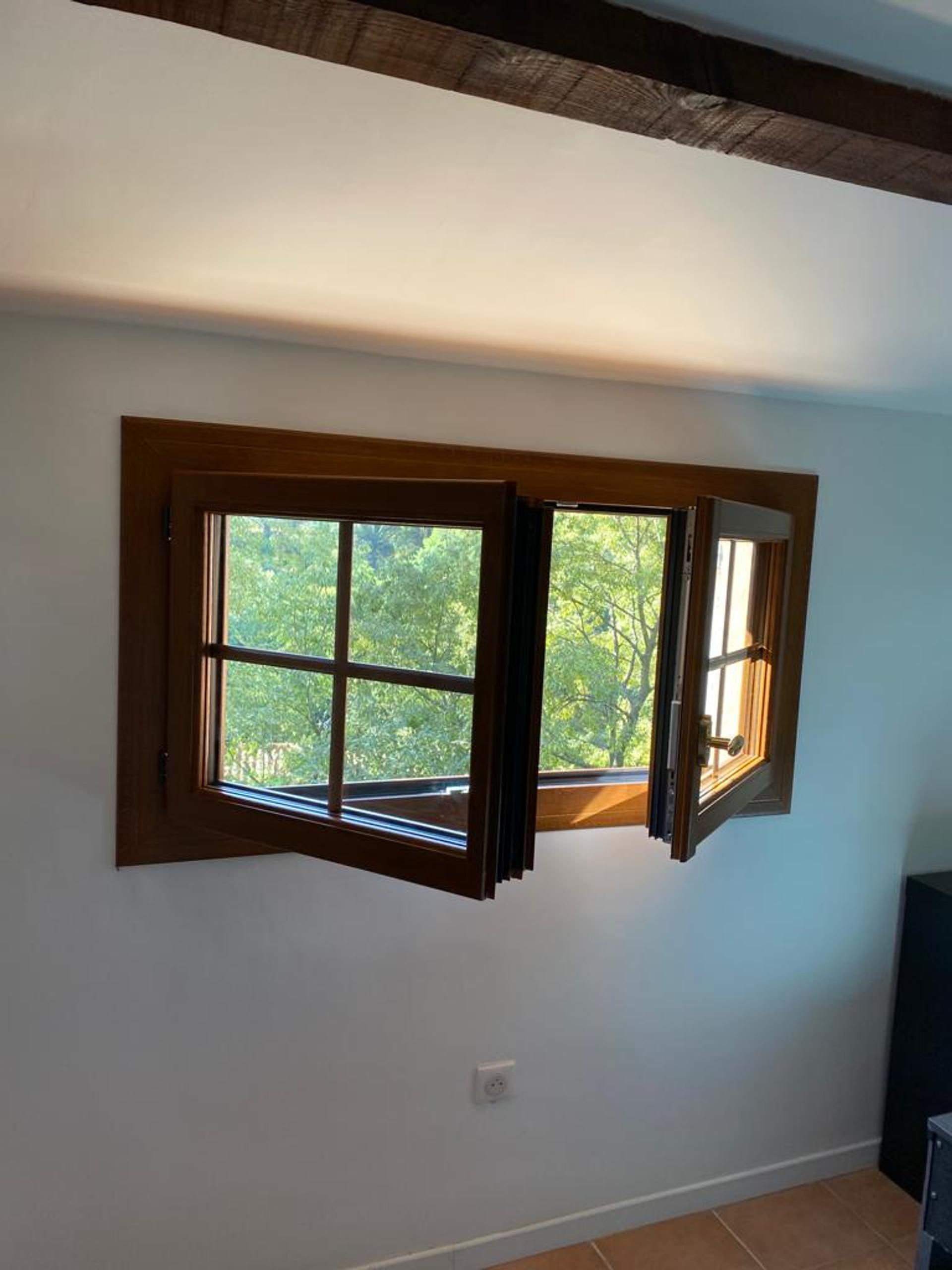 MENUISERIE FAUX BOIS