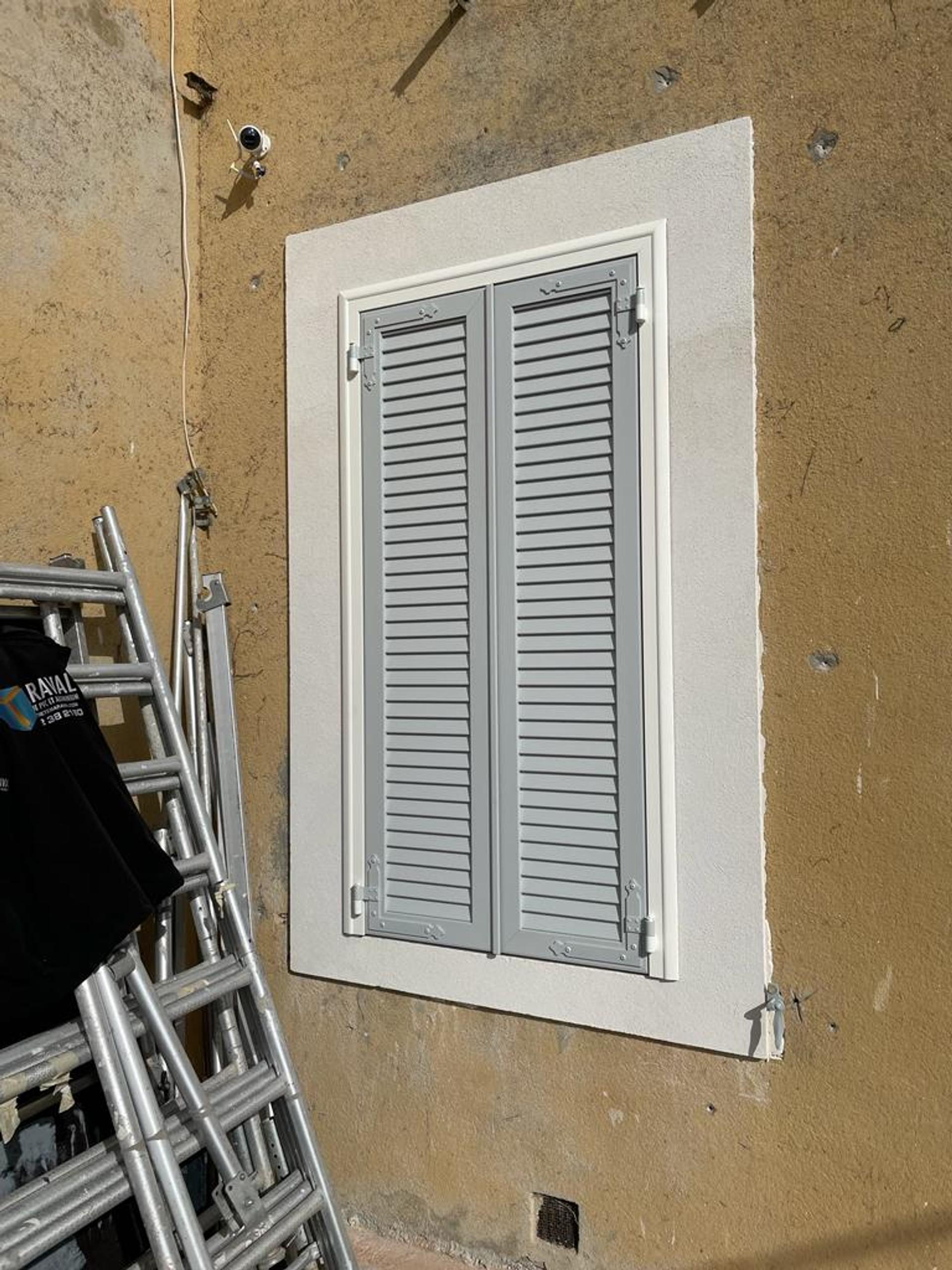 VOLET BATTANT ALU miniature 2