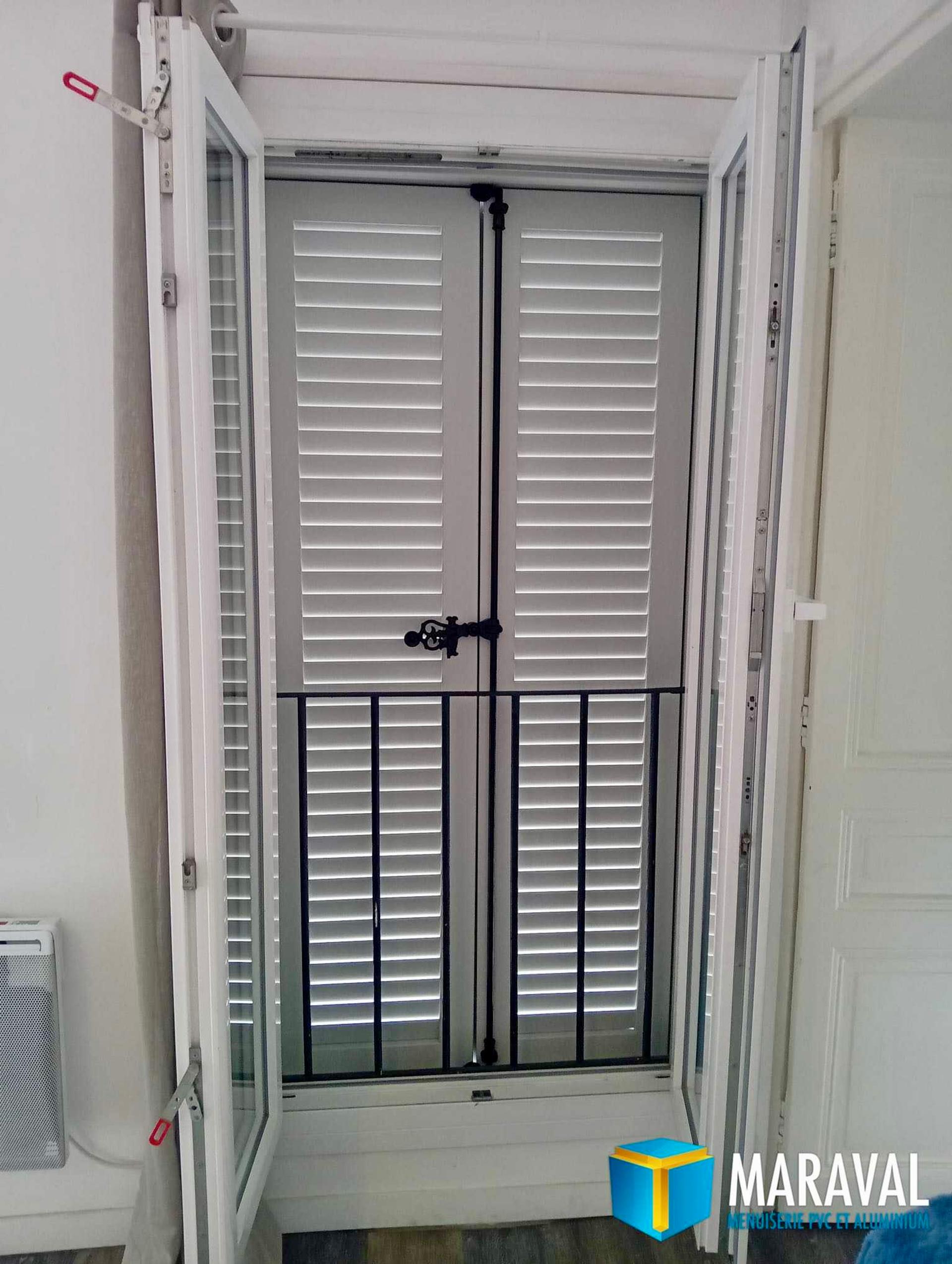 Volet Battant Aluminium Gris Marseillais - Élégance & Durabilité miniature 2