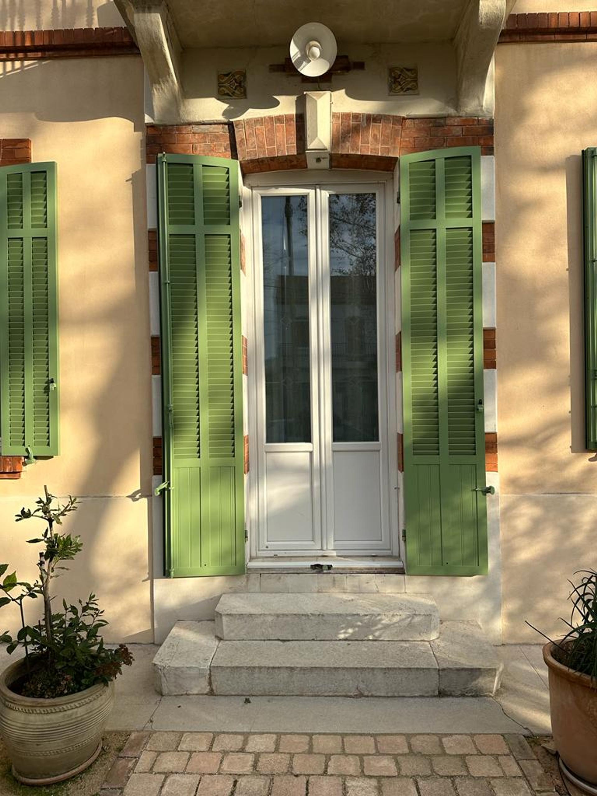 VOLET BATTANT EN ALU miniature 2