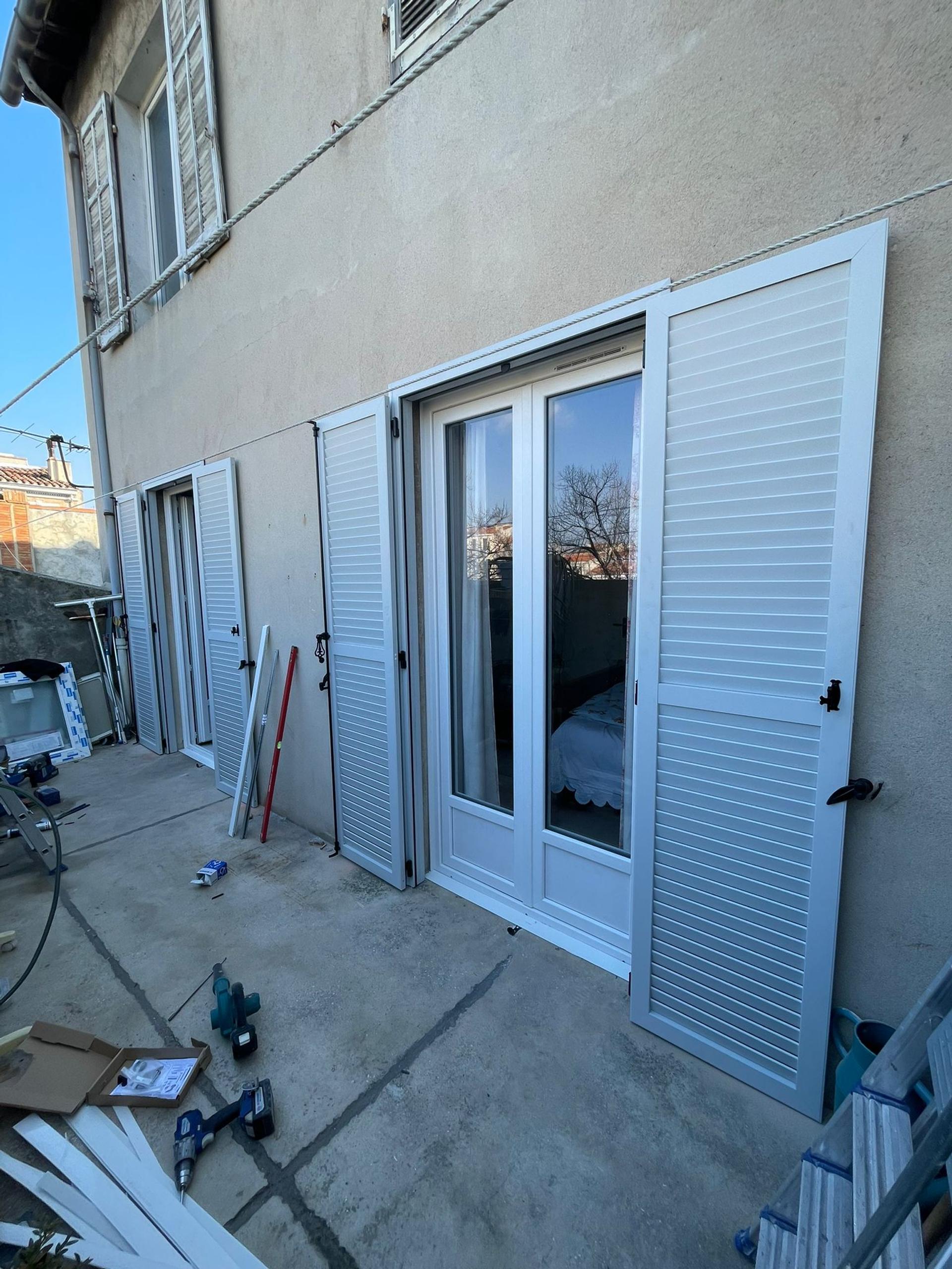 VOLET BATTANT À CADRES miniature 2