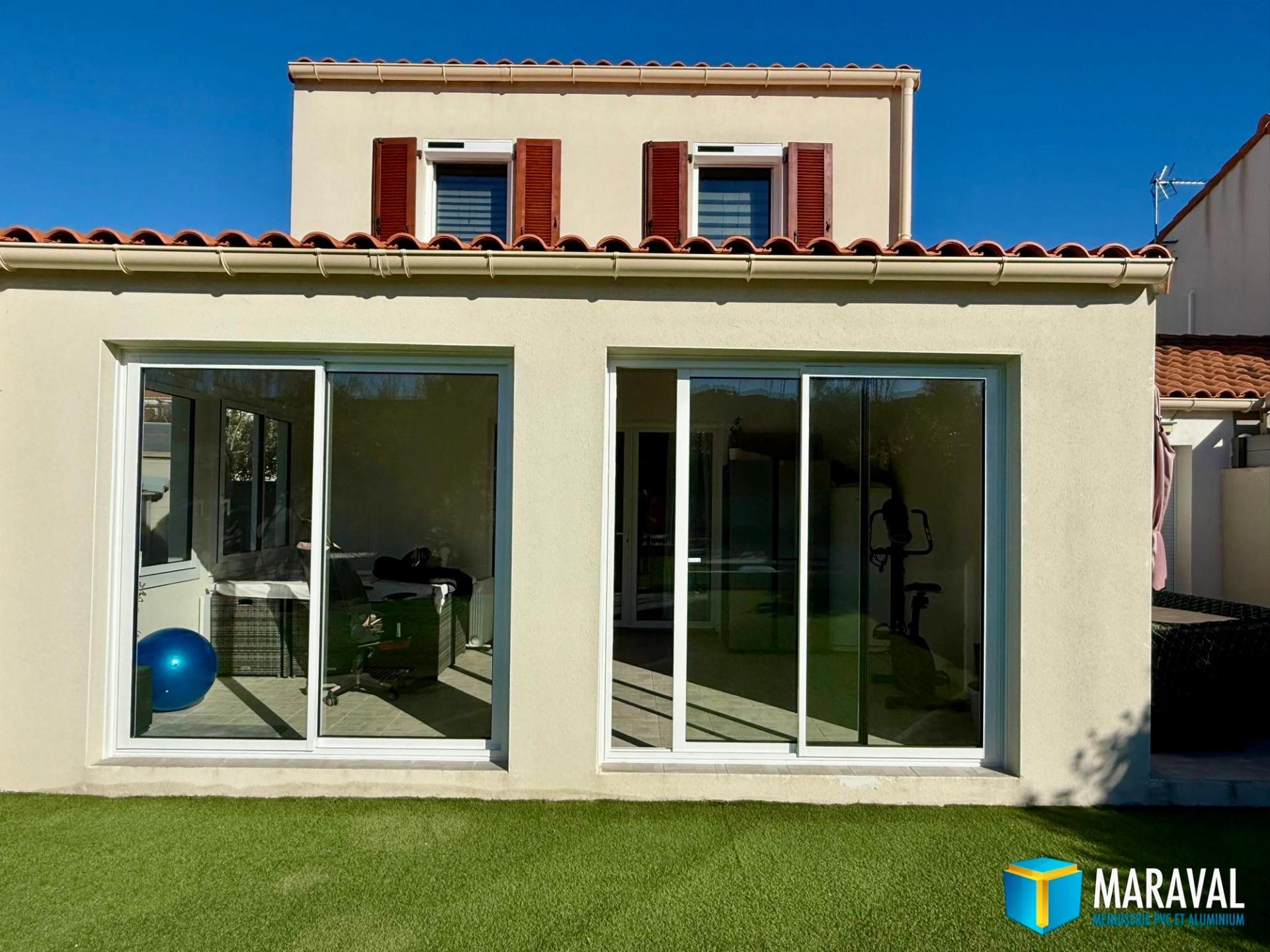 Fenêtre coulissante ATLANTEM avec volet solaire Somfy