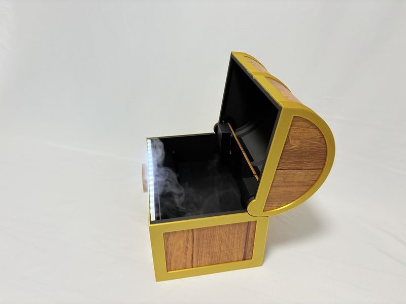 開いている宝箱