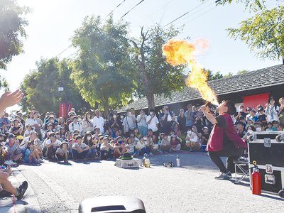イベントにパフォーマーを呼ぶためには?予算や流れなどを解説!