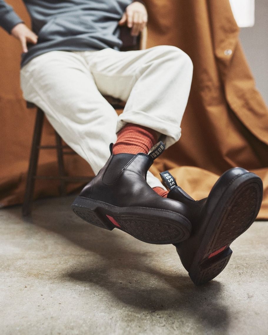 The 607 Booma Boot in Black

The mud-shed tread offers good grip, com...

#RossiBoots