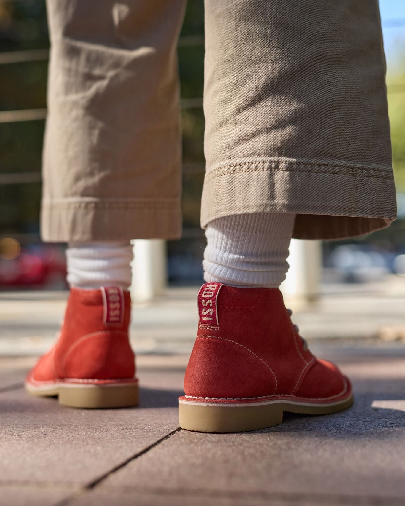 The Sutton is a lightweight desert boot ...

#RossiBoots