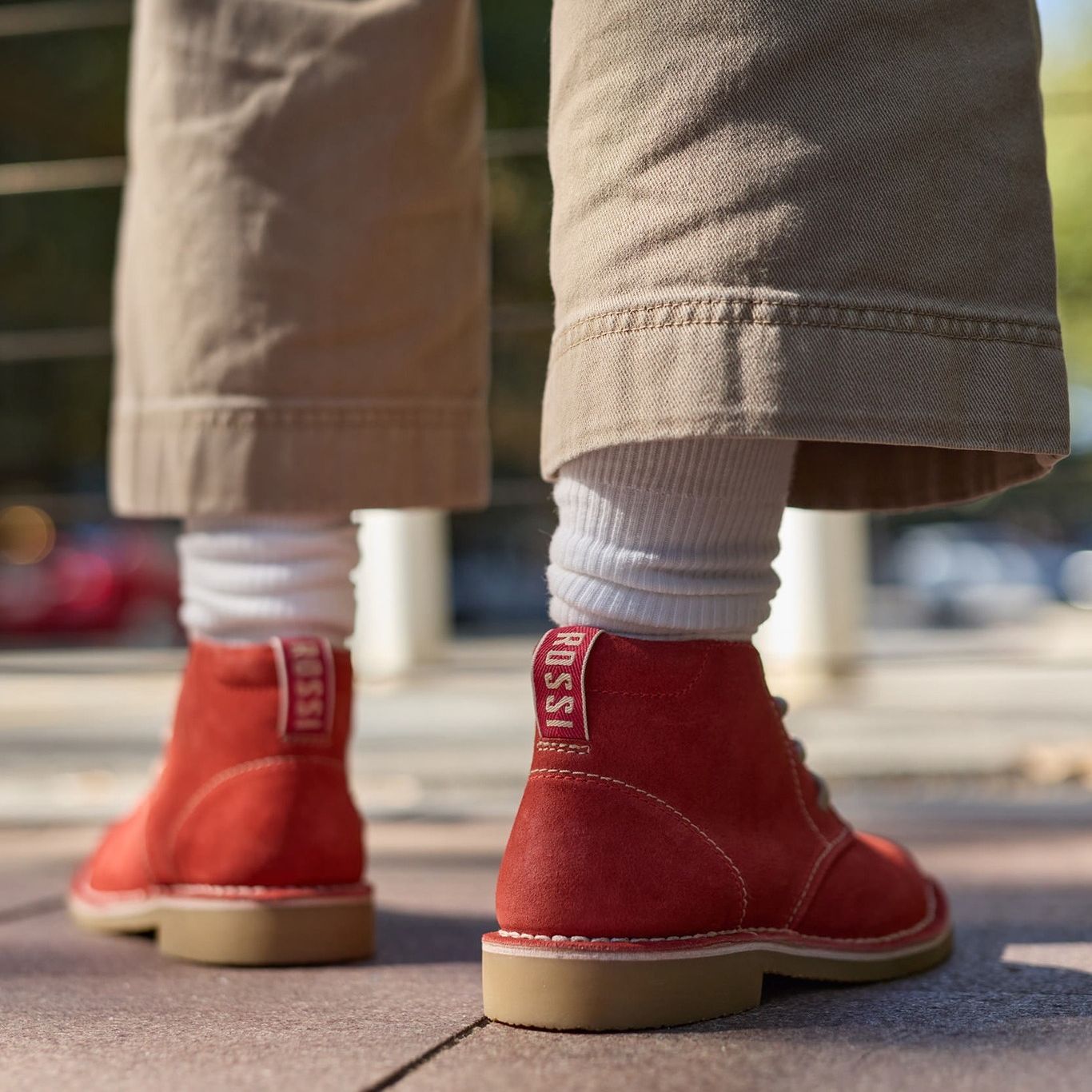 The Sutton is a lightweight desert boot ...
#RossiBoots