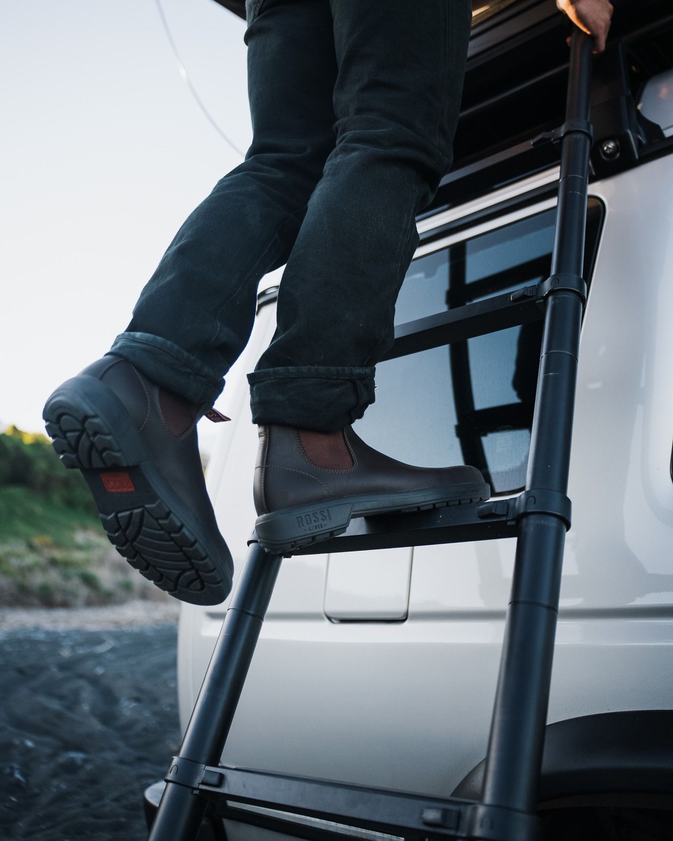 The iconic 303 Endura. For the ultimate ...

#RossiBoots