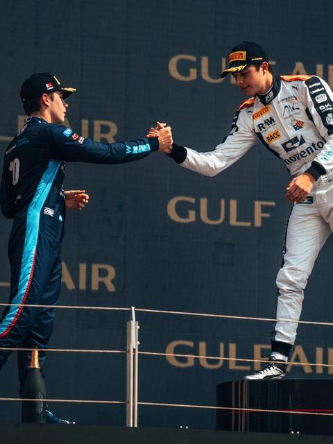 Handshakes for Bahrain's top two