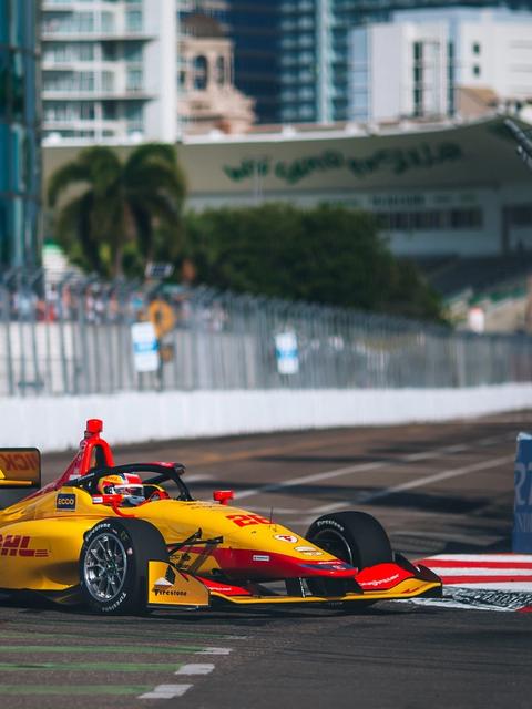 The 1.8-mile Floridian road race is frantic, with high speeds and barriers always nearby. Photo credit: Ignite Media / Andretti Autosport