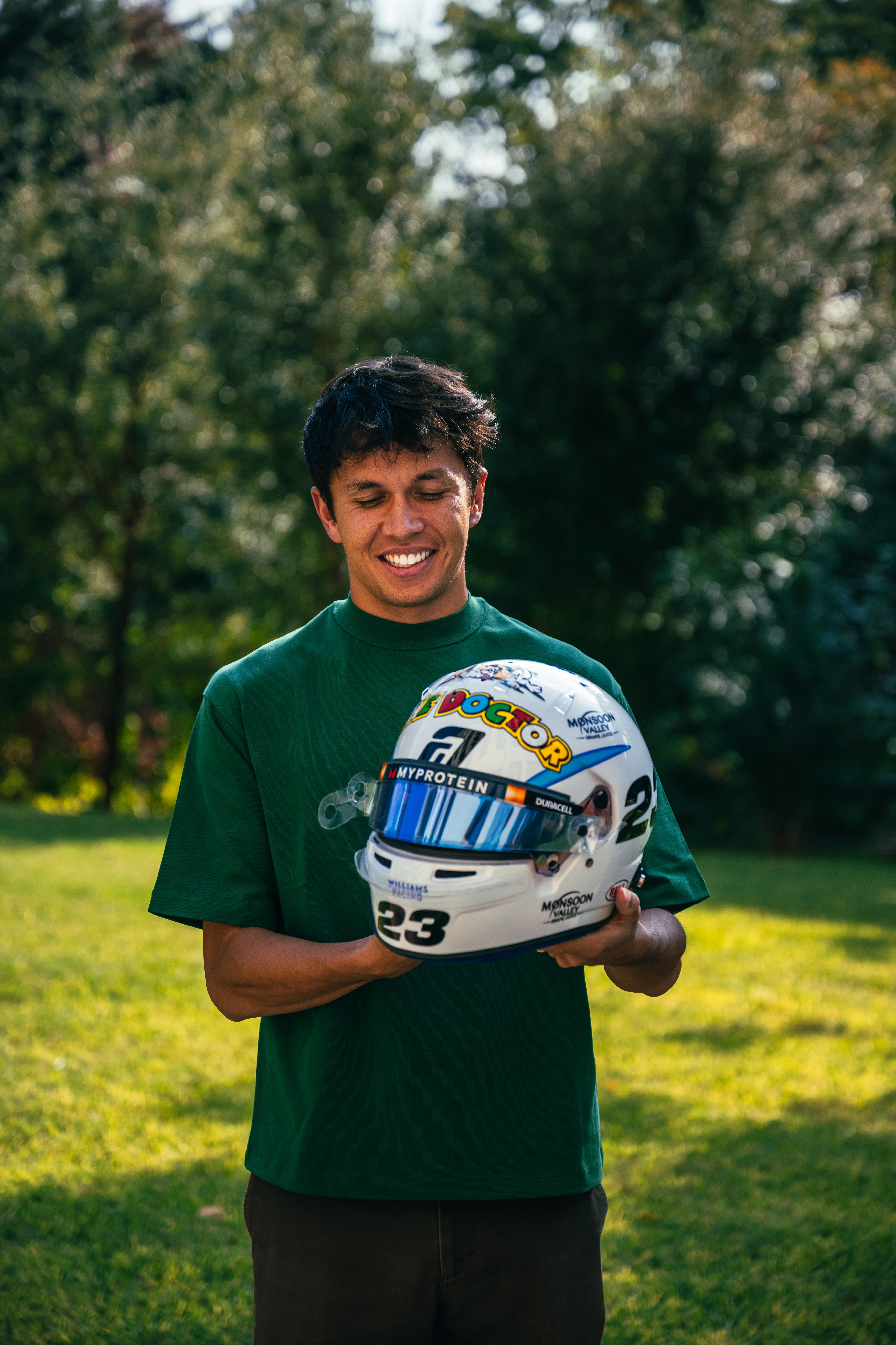 Alexander Albon 2023 Auto-Helm, Signiert, Passepart Produktbild-Vorschau 9