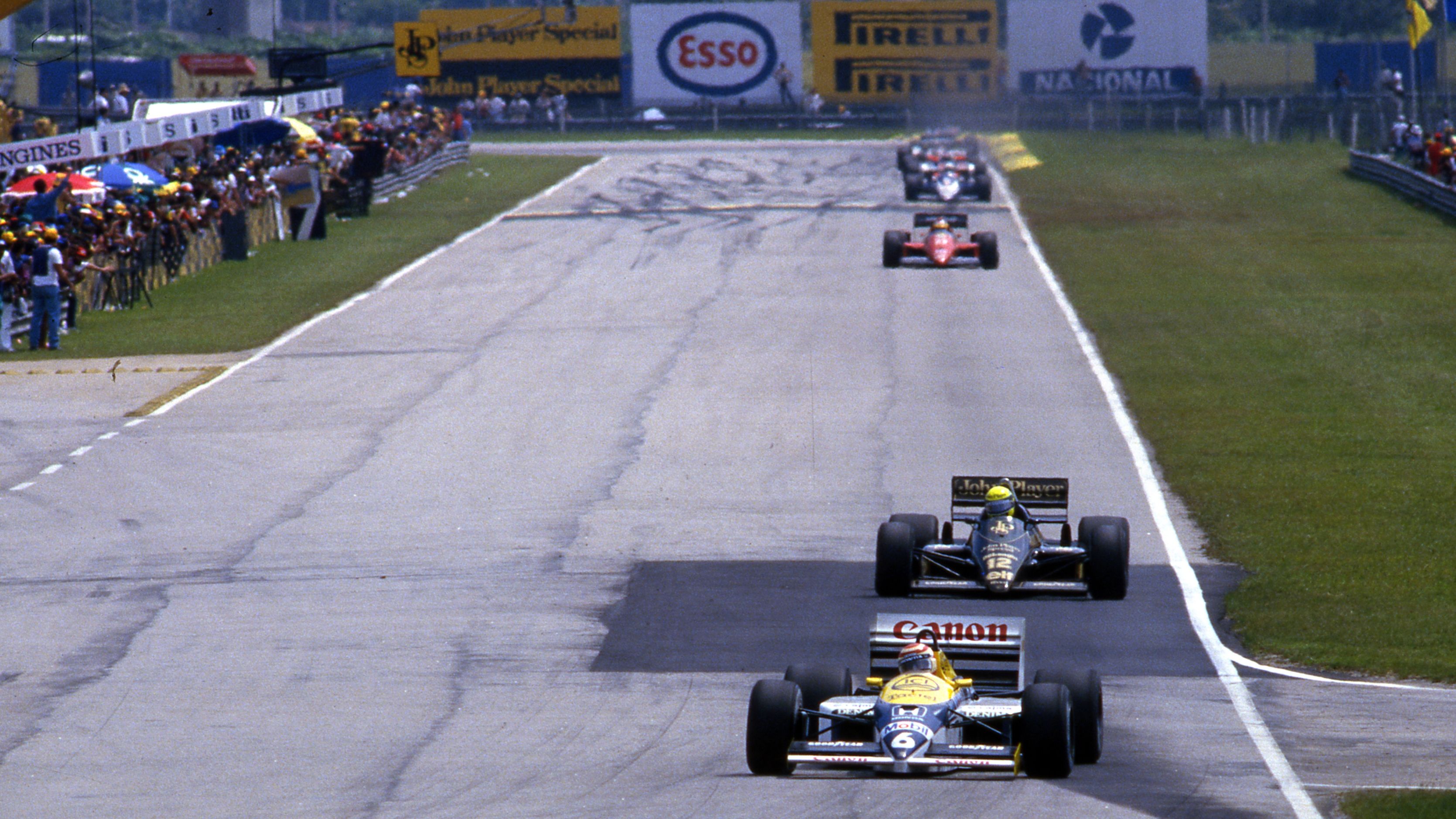 Nelson Piquet ve Ayrton Senna'nın 1986 Brezilya Grand Prix'sinde yarıştığı fotoğraf