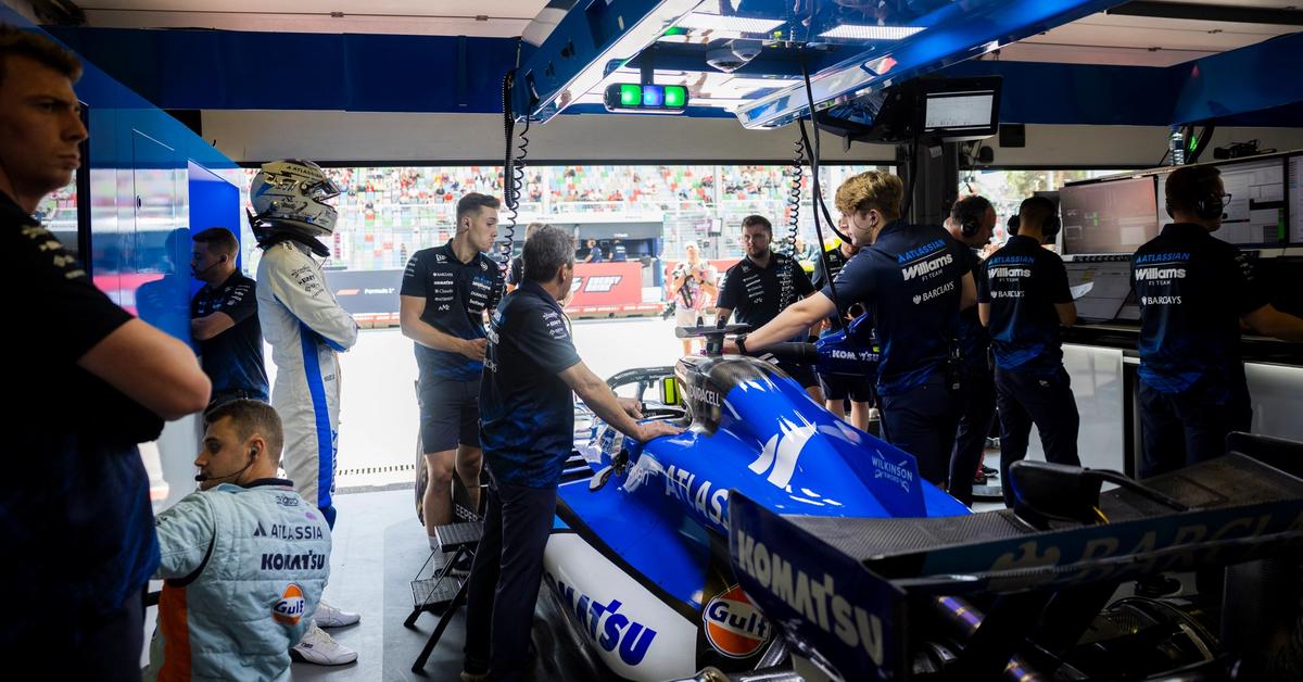 Williams Racing offers fans Singapore garage tour prize