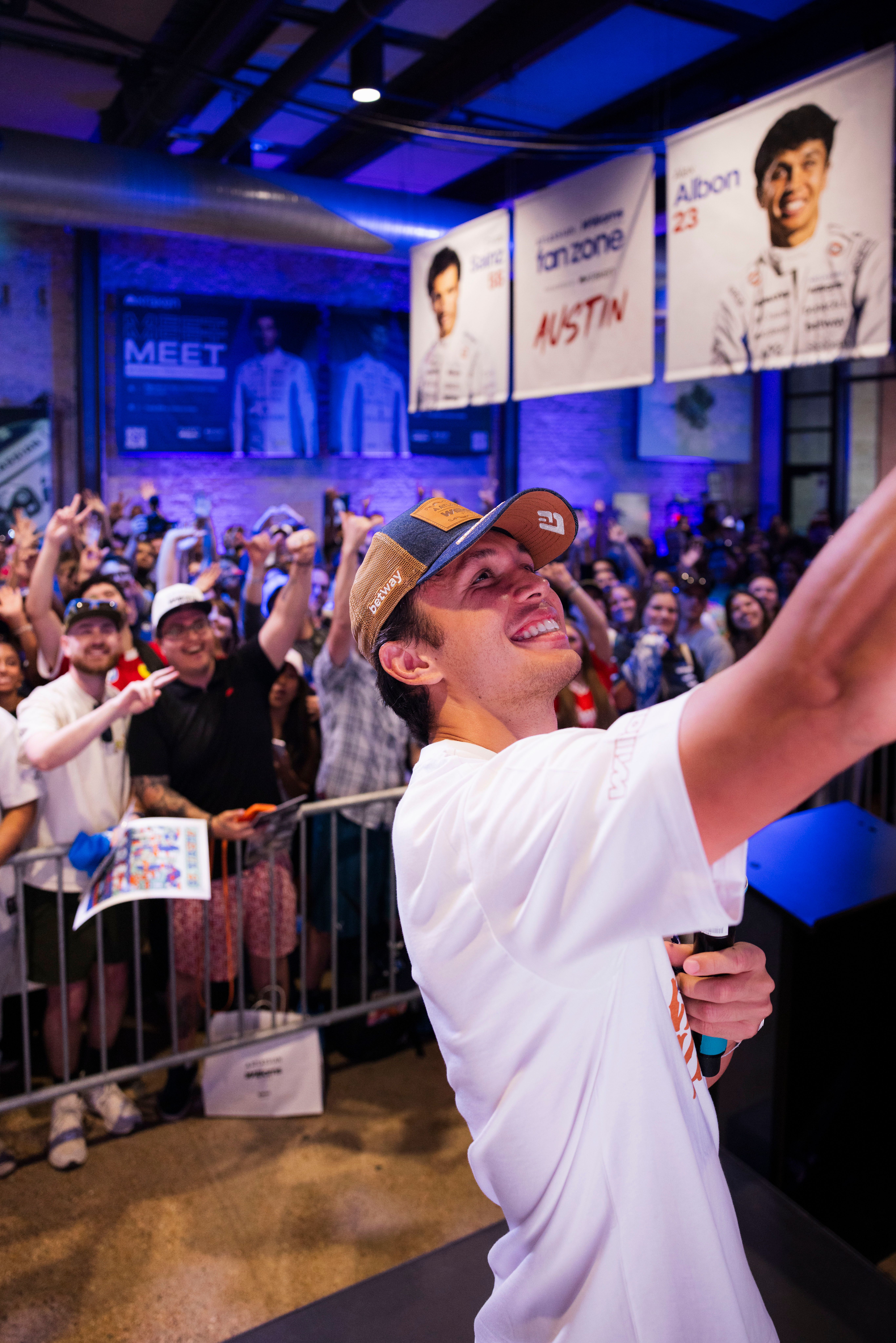 In Photos: Alex meets the fans in Austin | Atlassian Williams F1 Team