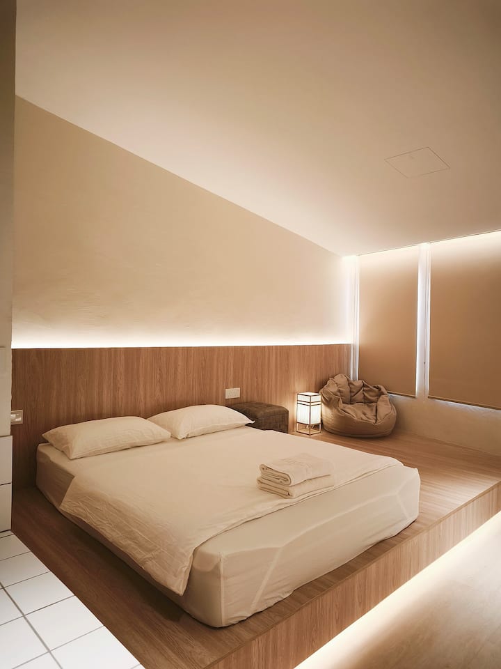 Kazuki heritage room with warm natural light