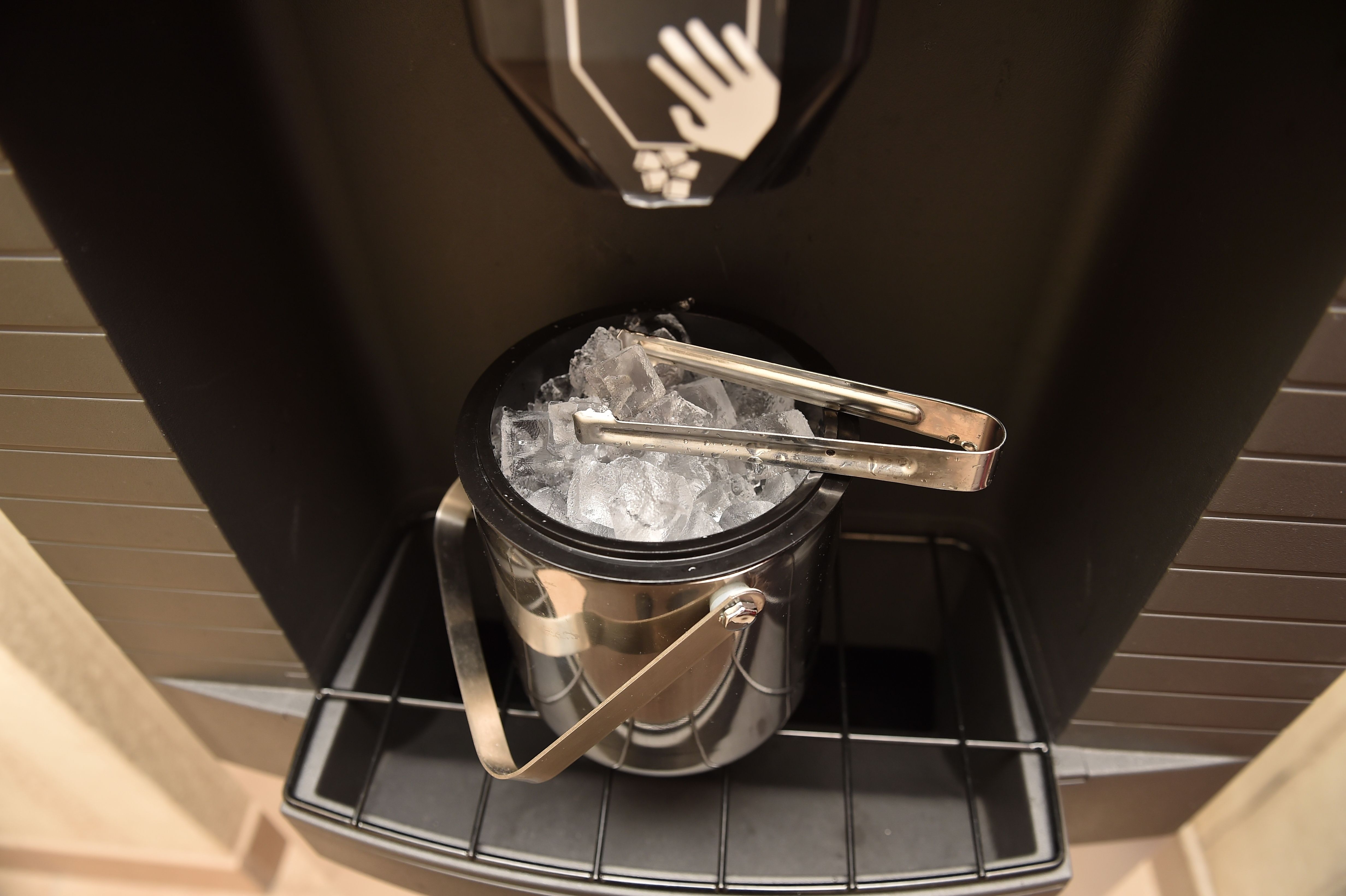 Essential Tips For Ice Maker Maintenance Keeping It Cool and Efficient