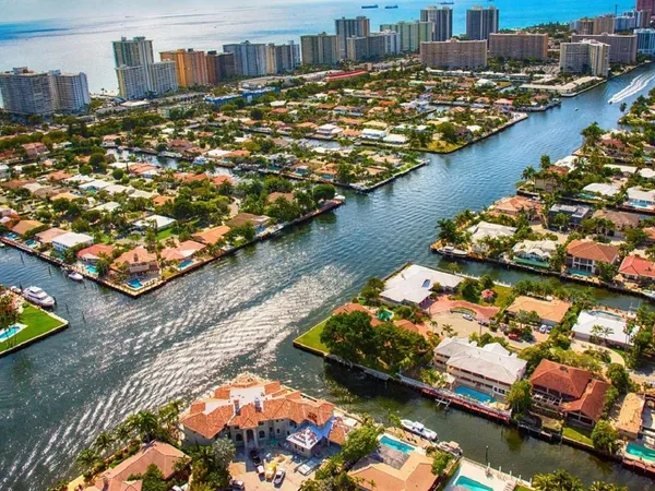 Home service professional in Pompano Beach