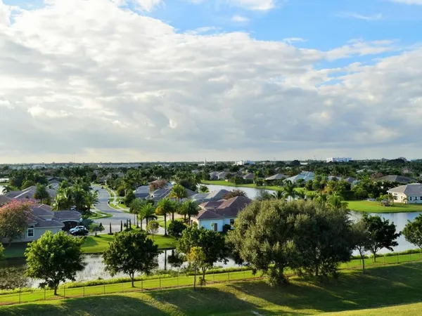 Home service professional in Davie