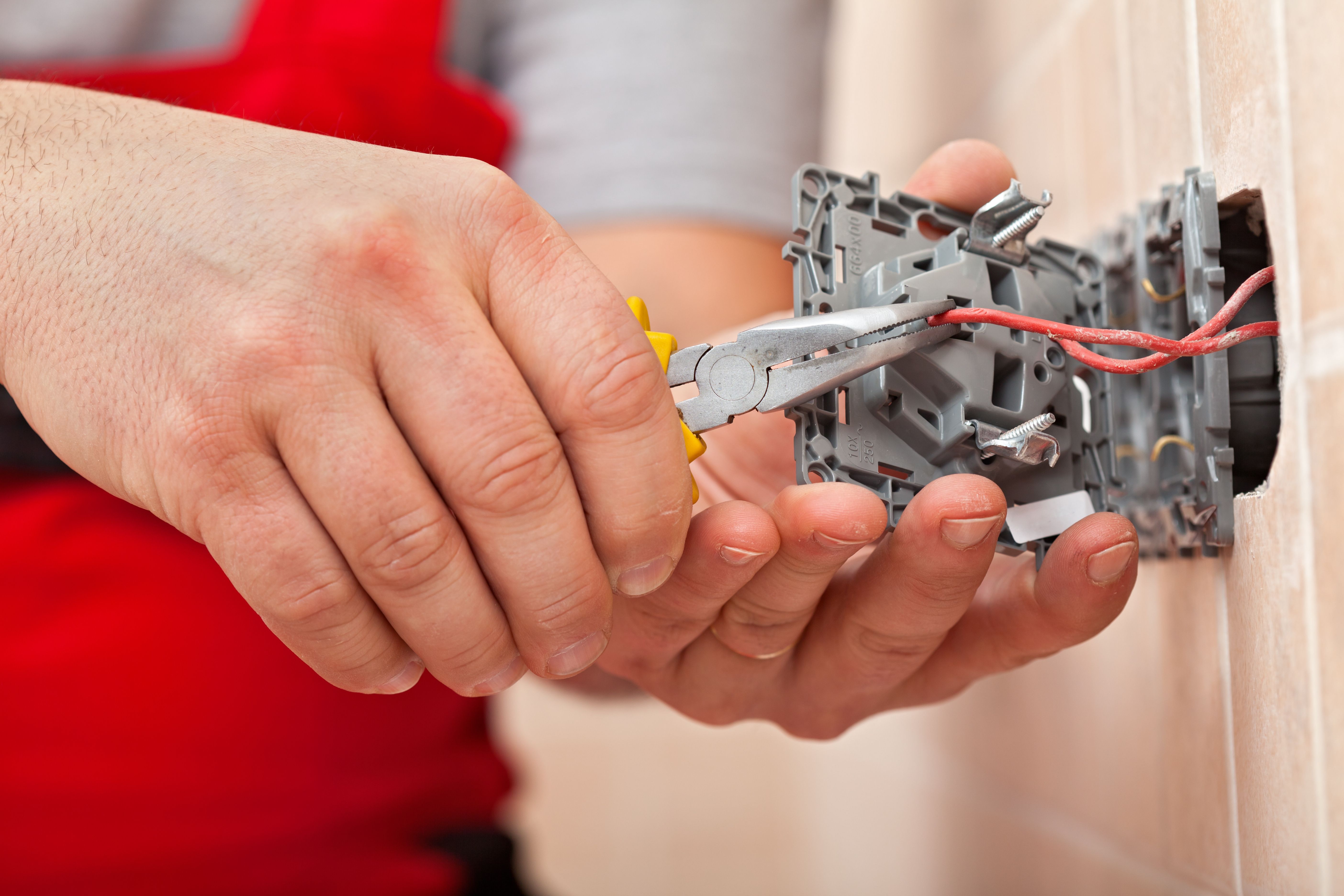 6 Causes An Electrical Outlet To Melt HomeAlliance