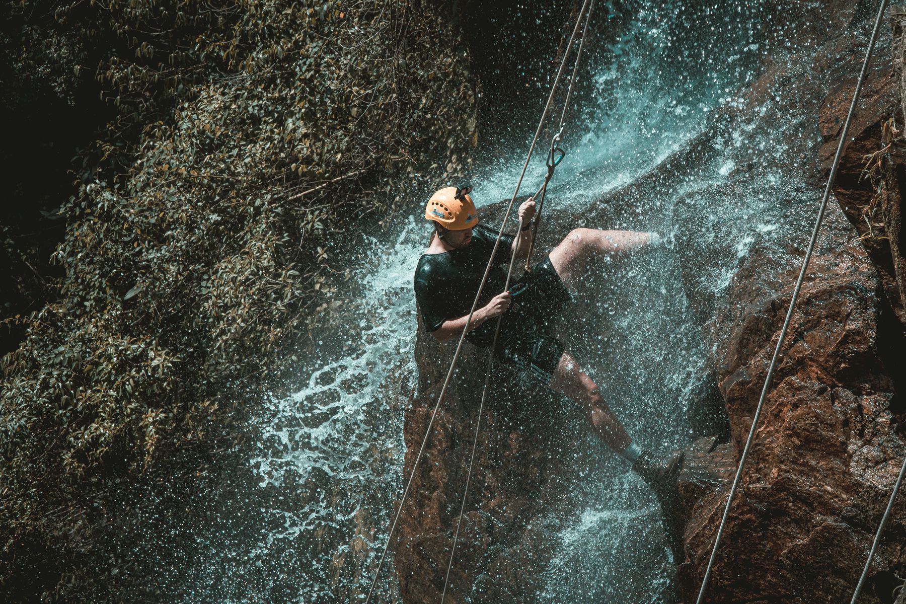 Moniteur de canyoning