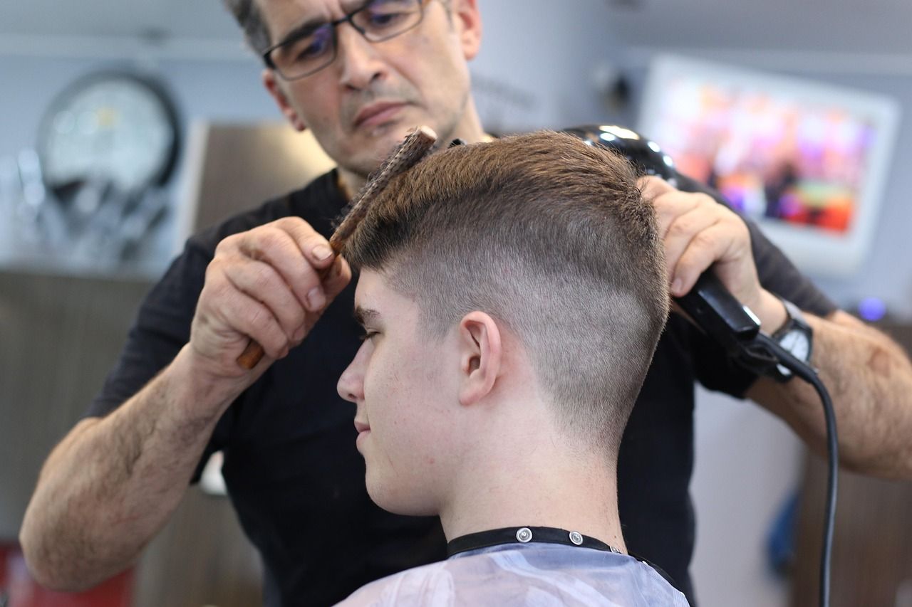 Coiffeur en salon