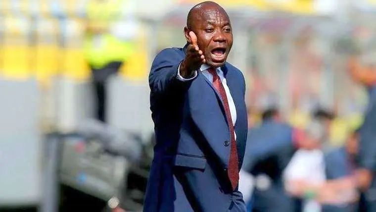Cover image for Amuneke in line to replace Peseiro