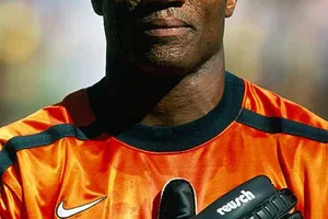 Waidi Akanni praises Lagos govt, associates, friends on Peter Rufai's burial