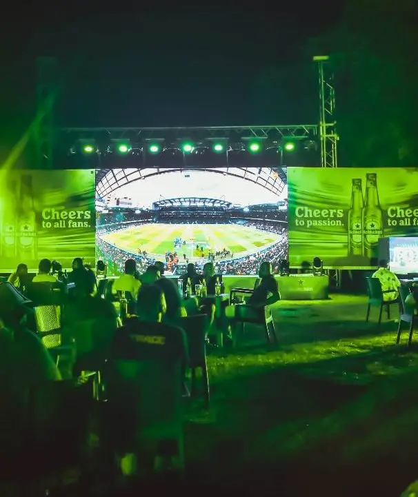 Cover image for City of Naples thrilled as Heineken's ‘Cheers to Real Hardcore Fans’ lights up UCL night