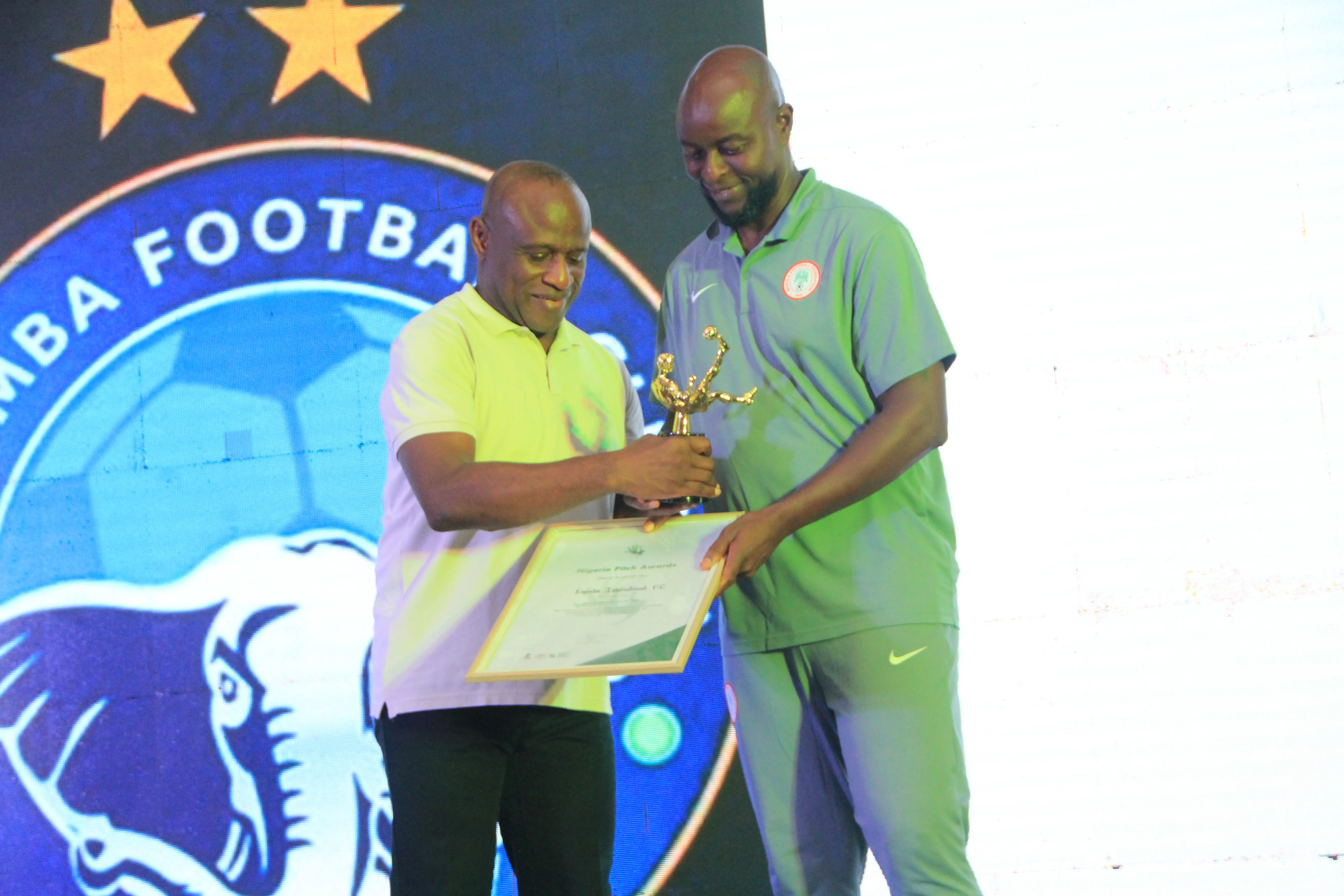 Cover image for Osimhen, Oshoala, Finidi, Sanwo-Olu emerge winners at 10th Nigeria Pitch Awards