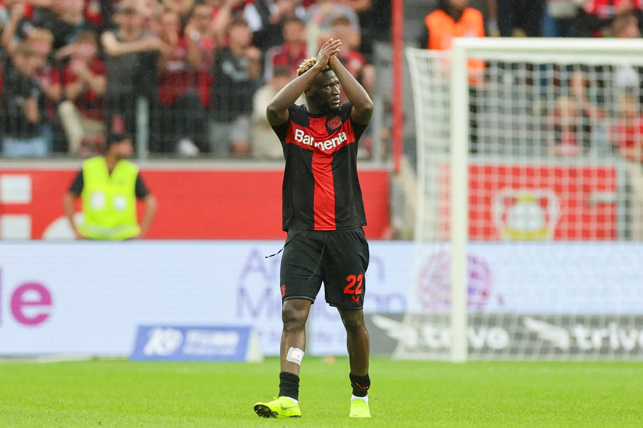 Cover image for Leverkusen celebrates Boniface's return