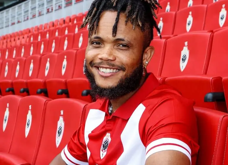 Cover image for Ejuke signs 3-year deal with Sevilla