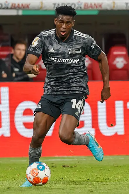 Cover image for Nuno: Awoniyi progressing with his fitness