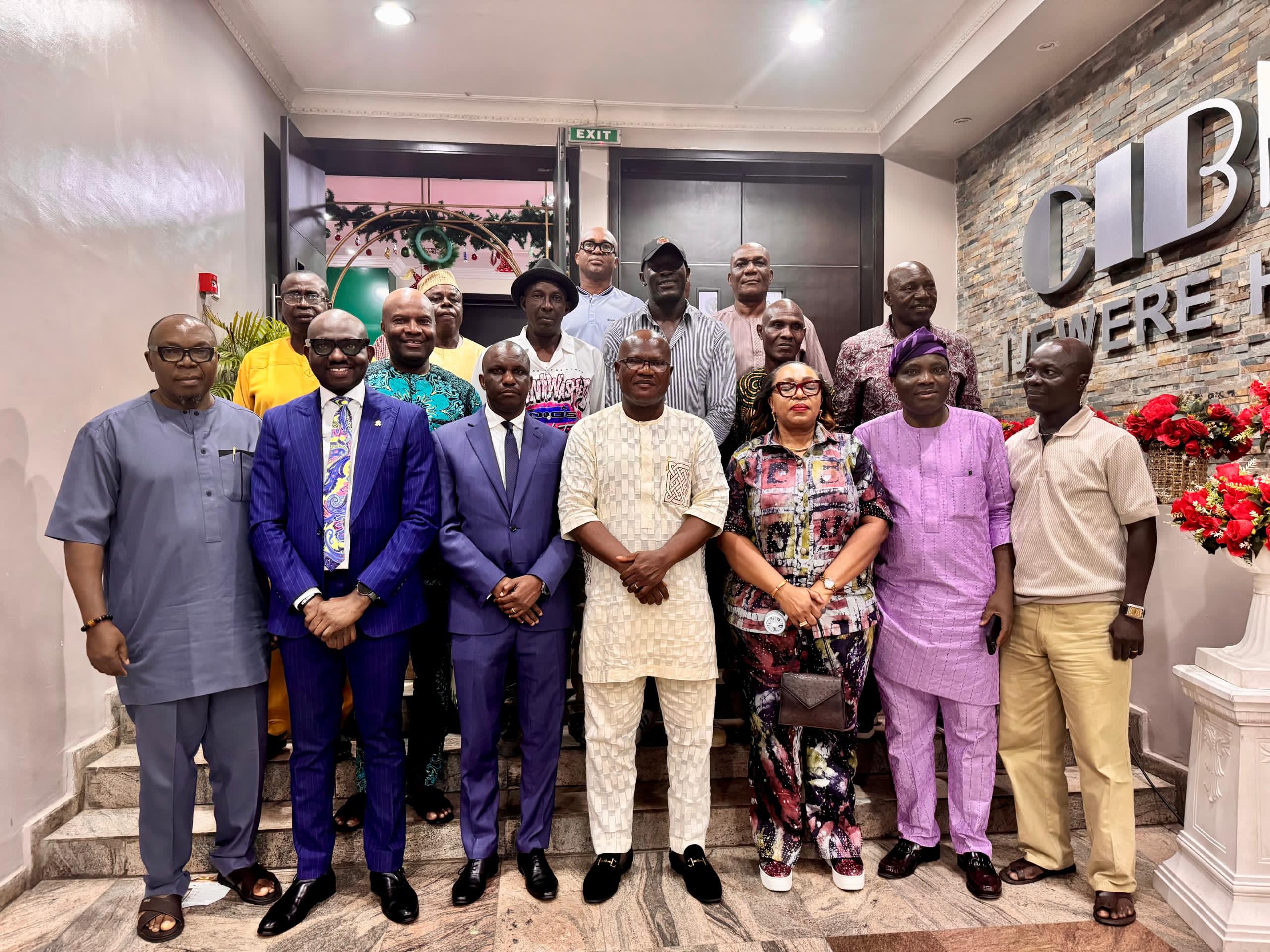 Cover image for Henry Nwosu, Waidi Akani, Agali, Ekpo, Elaho, others honoured at CIBN's Evening of Praise 7.0