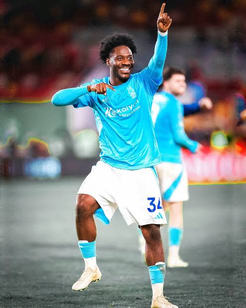 Cover image for Ola Aina to return Saturday against Aston Villa 