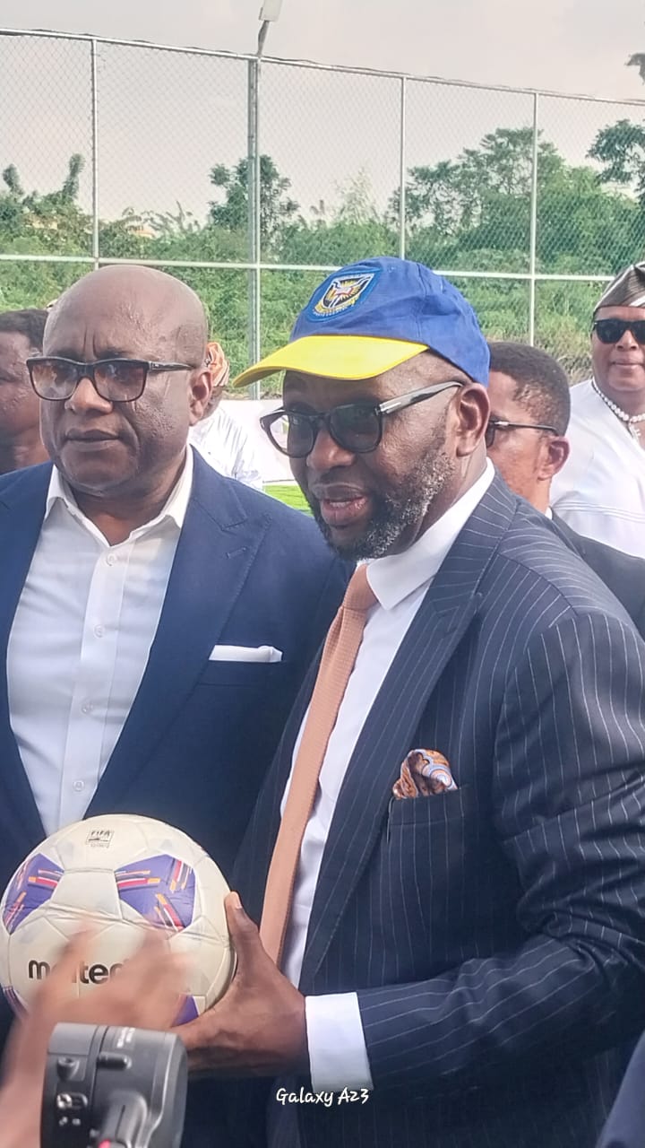 Ex-UI Footballers Association commissions multimillion-naira 7-Aside Astro Turf in UI ...... Renaissance Africa Energy, Airpeace bosses lead dignitaries to event