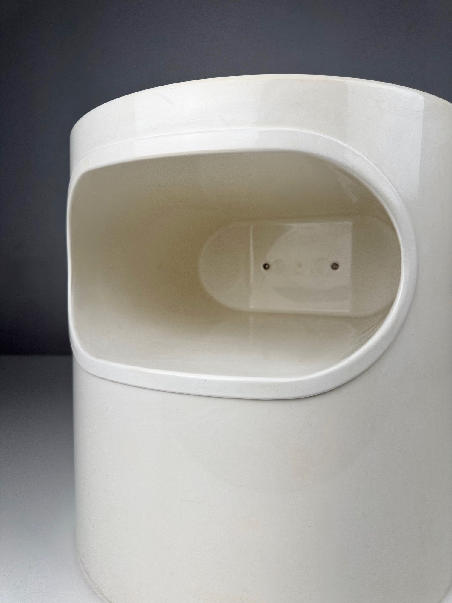 Mesa Artemide mod. Giano-Giano-Vano diseño de Emma Gismondi