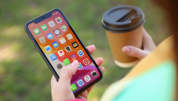 Step-by-Step Guide: Fixing Common iPhone Screen Glitches