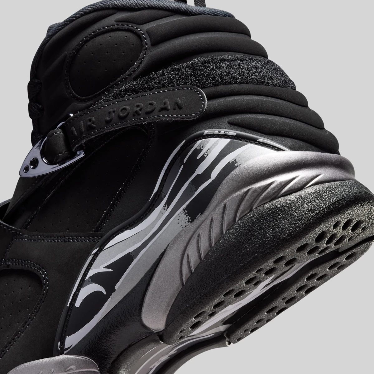 Air Jordan 8