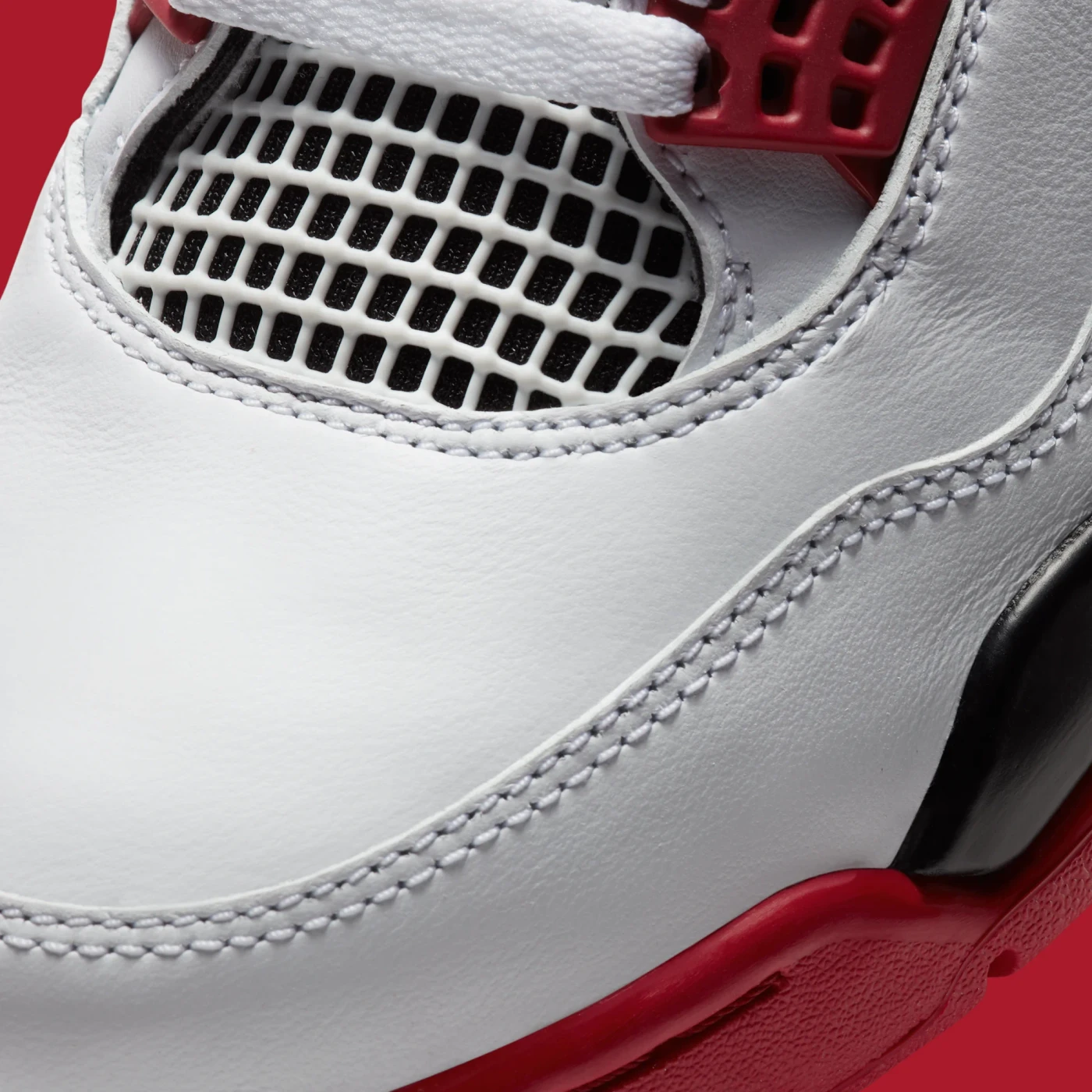 Air Jordan 4 “Fire Red” retorna em 2027