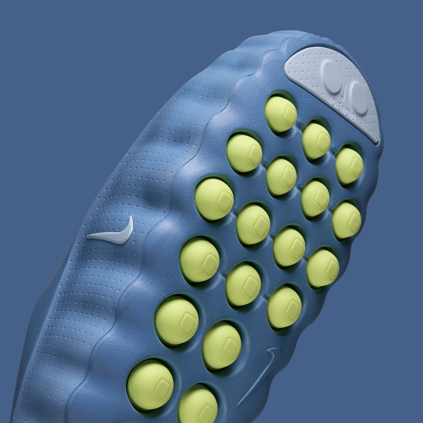 Nike Mind 001