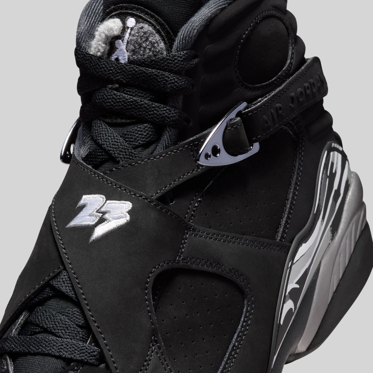 Air Jordan 8