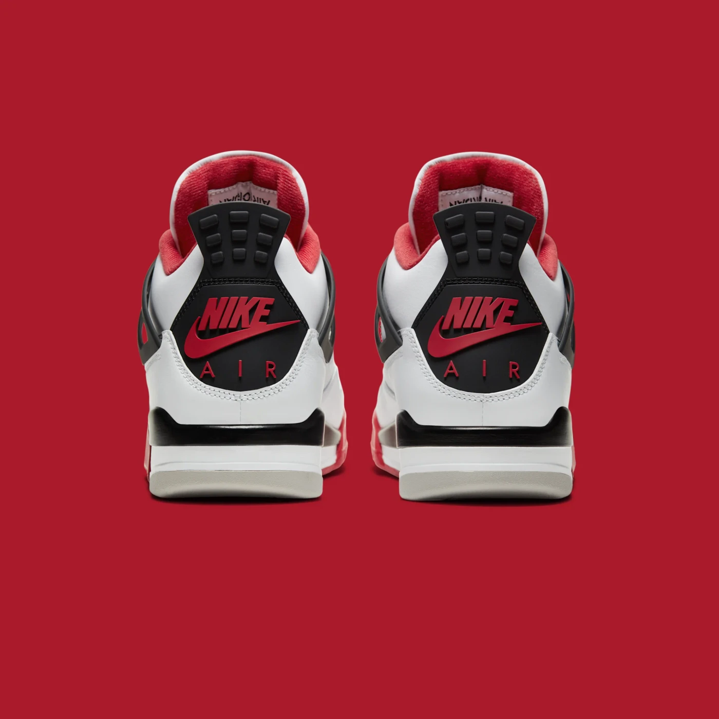 Air Jordan 4 “Fire Red” retorna em 2027