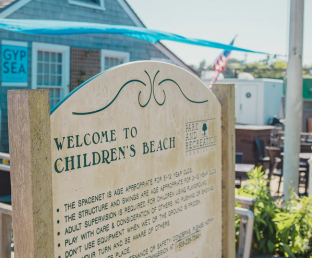Bring your family to the calm waters of Children's Beach (lifeguard protected), which offers Gypsea snack bar.