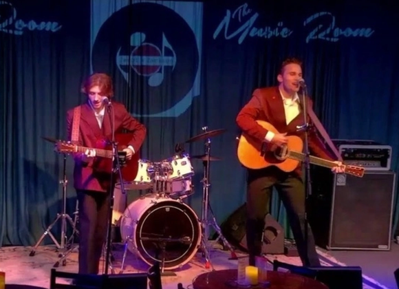 Jacob & Jackson at The Brotherhood of Thieves - Great Point Properties, Nantucket