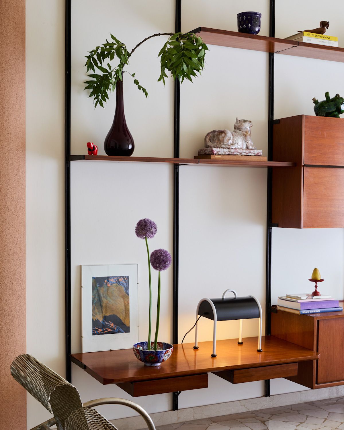 Wunderkammer, Shelf detail