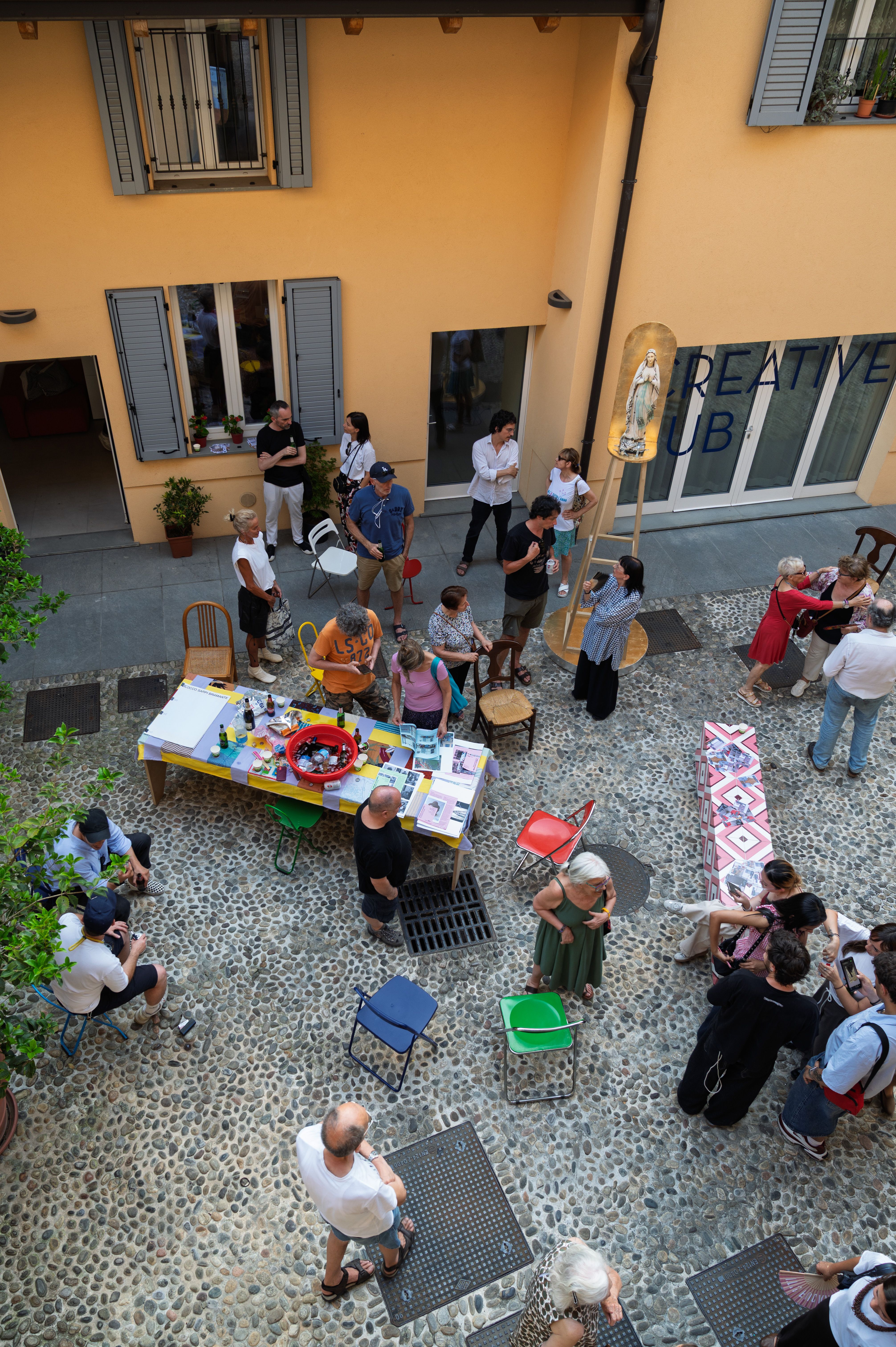 Radical Conviviality. The Phantom House